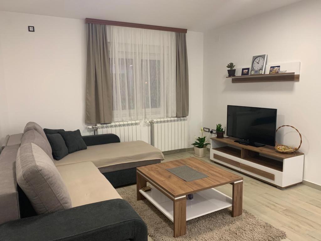 Mm Apartmani Belgrado Esterno foto