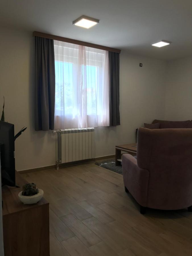 Mm Apartmani Belgrado Esterno foto
